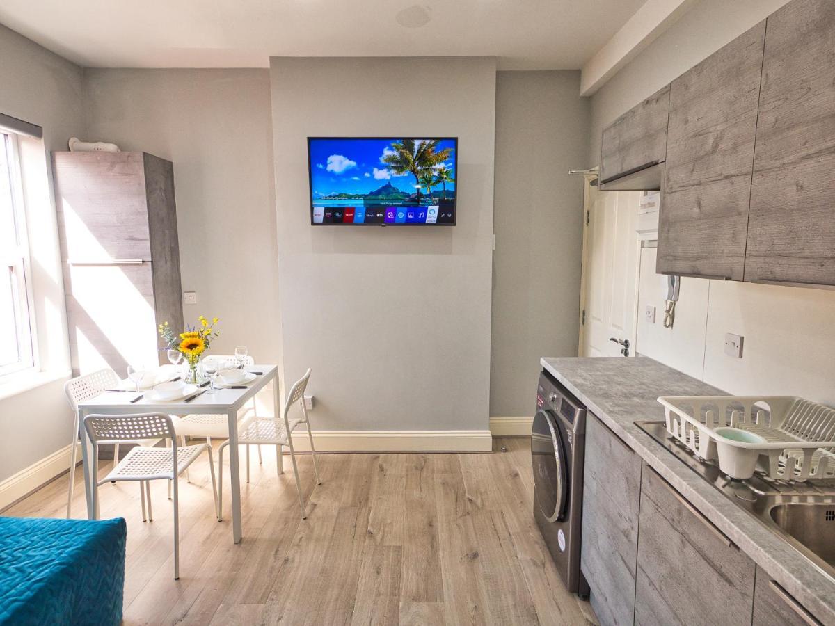 Amazing 1 Bed Flat In Lovely Area เบอร์มิงแฮม ภายนอก รูปภาพ